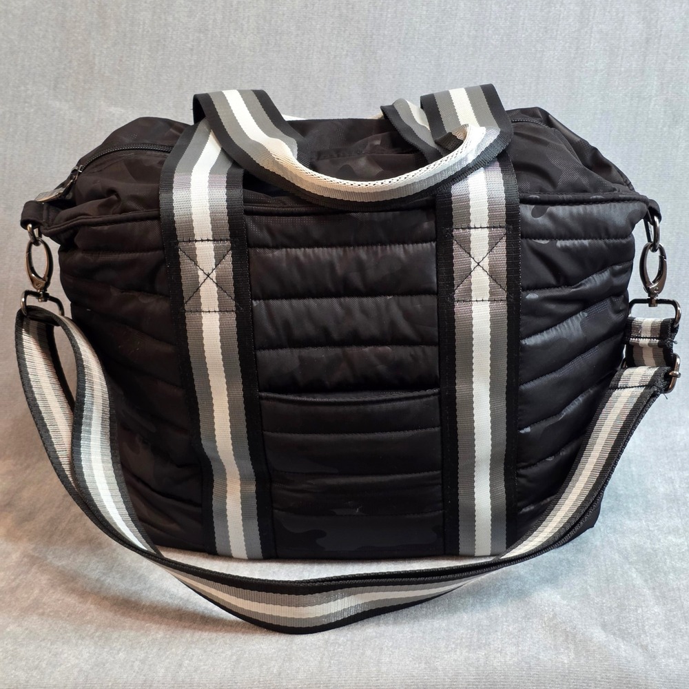 Think Royln Jetset Wingman Bag Large Black Camo Quilted Puffer Tote Travel Gym - Picture 3 of 8